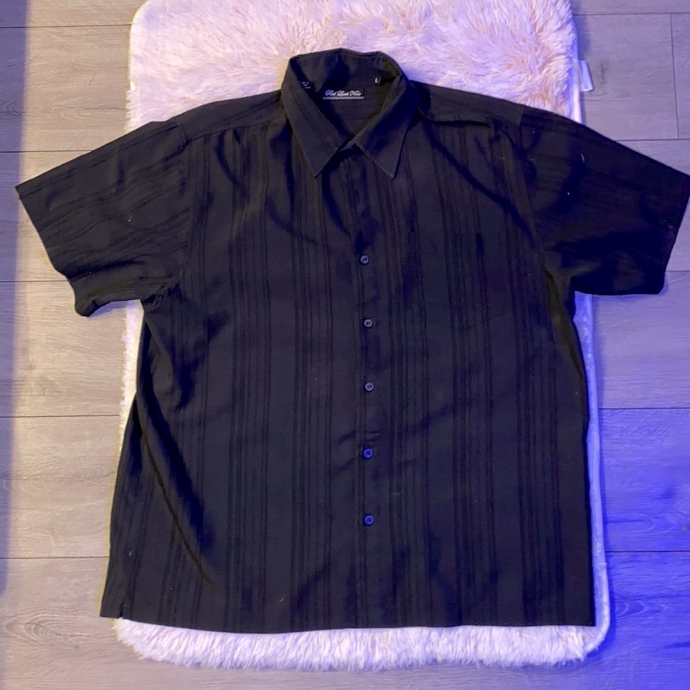 🎈5 items for $20 bundles Men’s dress shirt size L